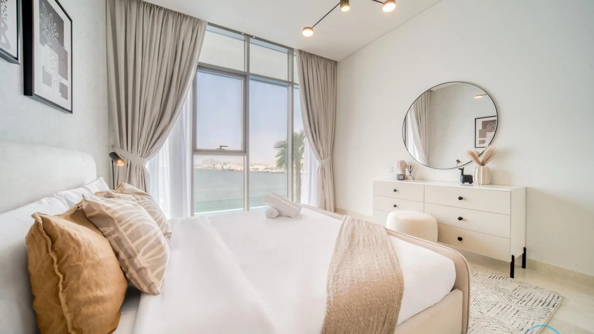 Apartment Coastal 1Br At The Anwa By Omniyat Dubai Maritime City By Deluxe Holiday Homes